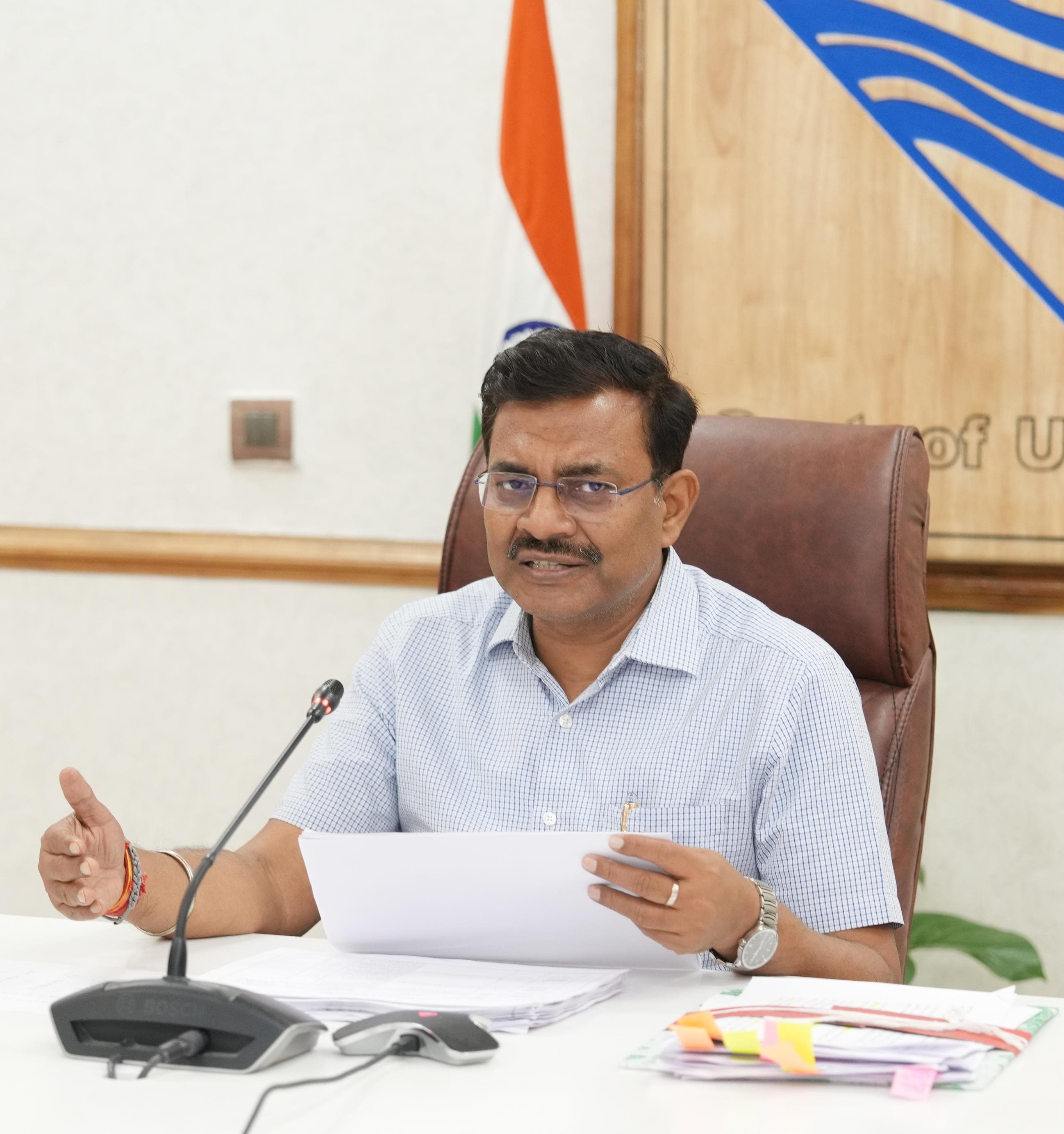 कार्यरत अस्थायी, आउटसोर्सिंग कर्मचारियों की सेवाओं पर नहीं पड़ेगा असरः मुख्य सचिव