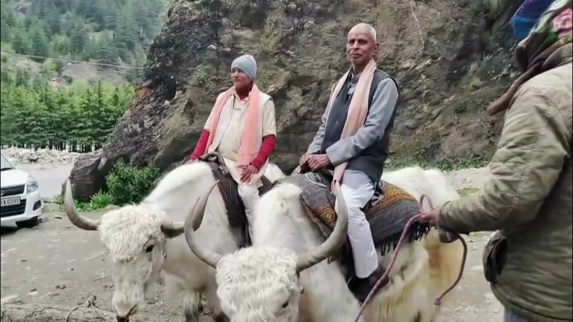 सुंदरढूंगा घाटी में 15,092 फीट ऊंचे कनकाटा दर्रे पर युवा ट्रेकर्स का साहसिक अभियान सफल