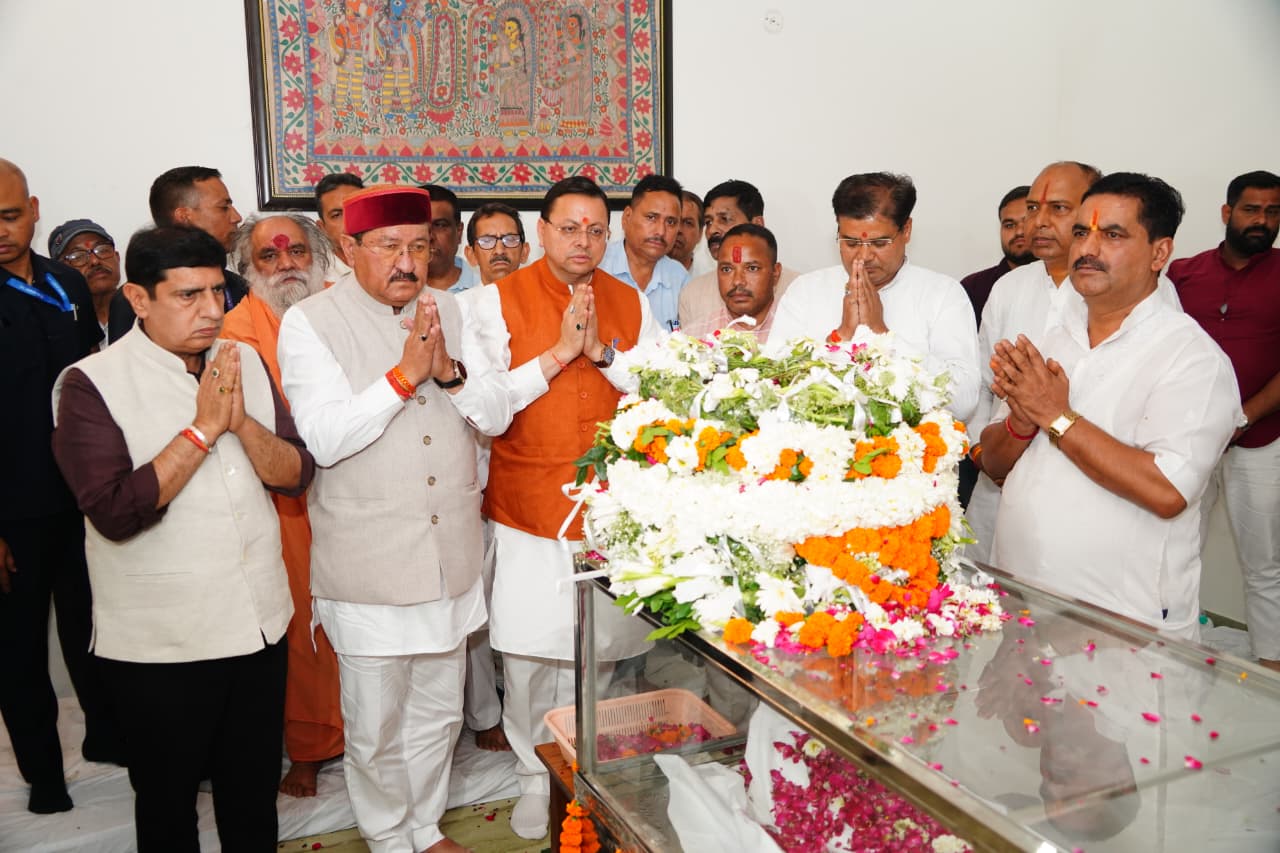 मुख्यमंत्री धामी ने स्वर्गीय मेजर जनरल भुवन चंद्र खण्डूरी को अर्पित की भावभीनी श्रद्धांजलि
