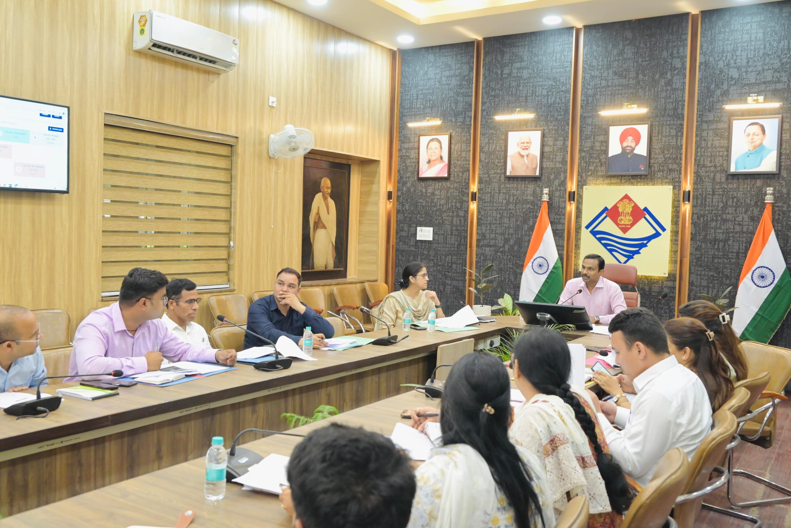 अपर मुख्य निर्वाचन अधिकारी ने जनपद देहरादून में एसआईआर कार्यों की विधानसभावार समीक्षा की