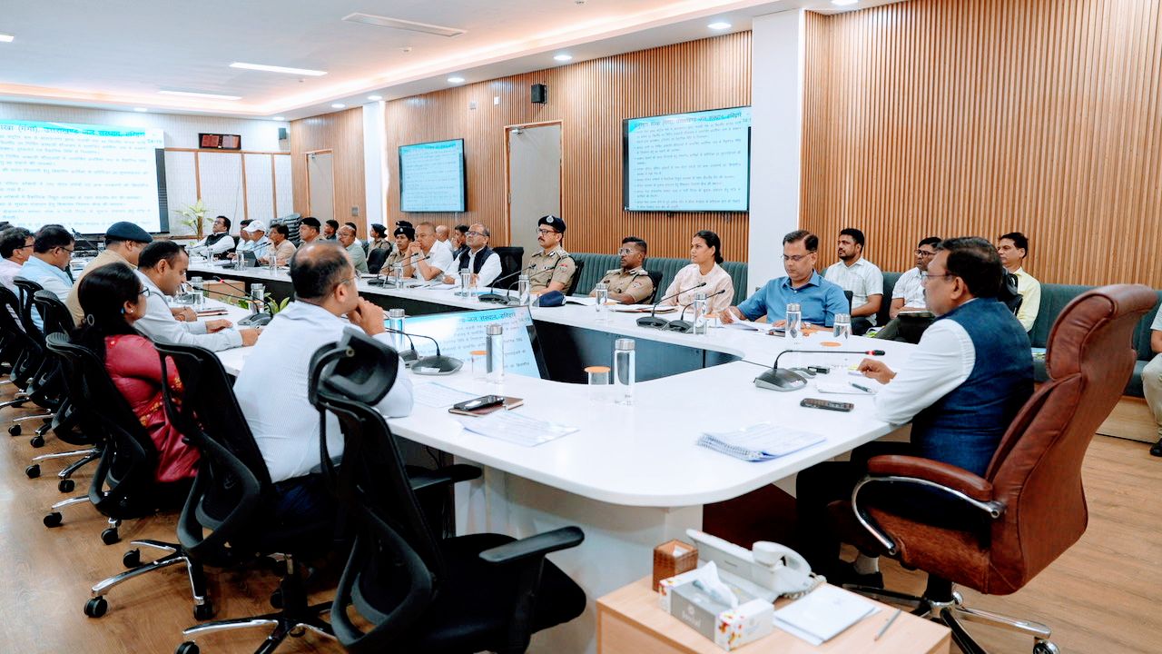 मुख्य सचिव ने कांवड़ यात्रा की तैयारियों को लेकर जनपदों के ज़िलाधिकारियों एवं वरिष्ठ पुलिस अधीक्षकों के साथ ली बैठक