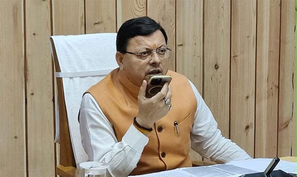 आपदा से सड़क क्षतिग्रस्त होने के कारण लगभग 120 परिवारों की आवाजाही प्रभावित