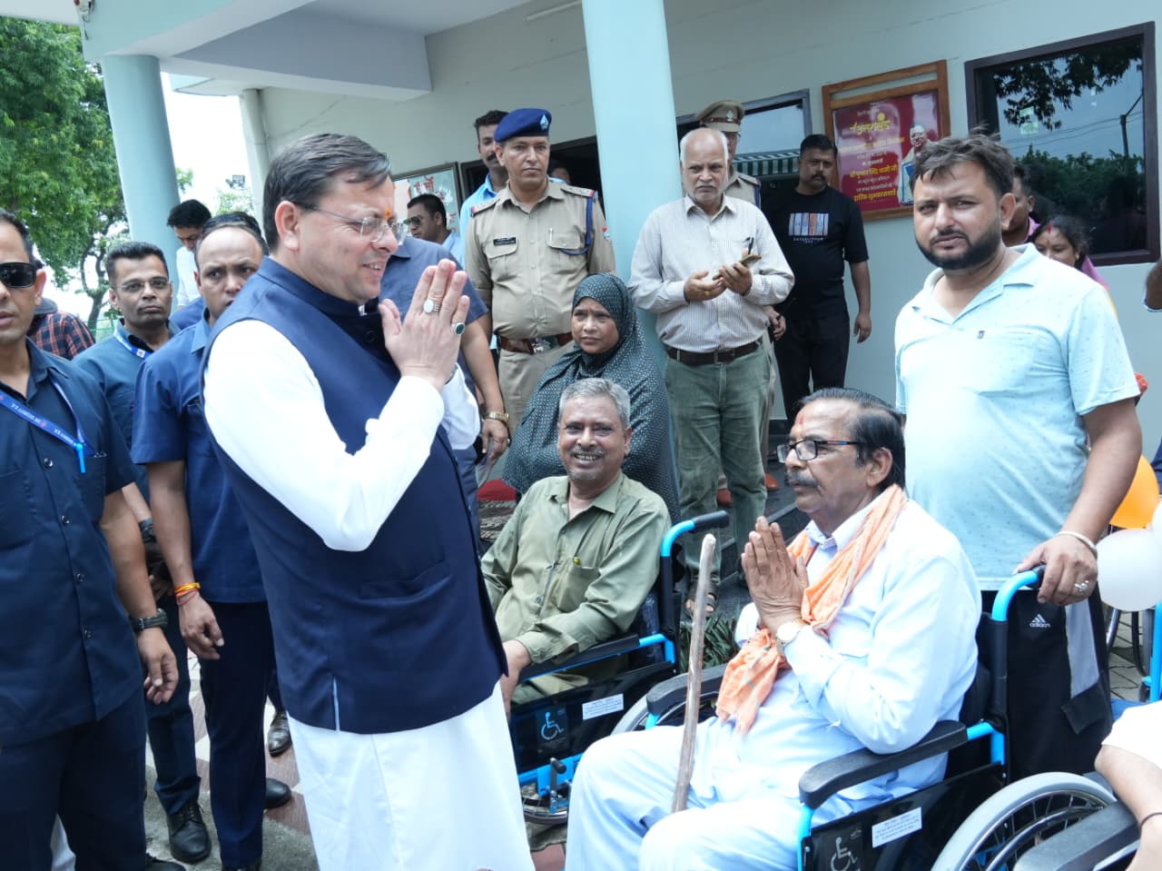 मुख्यमंत्री ने सुनीं जनसमस्याएं, अधिकारियों को दिए त्वरित समाधान के निर्देश